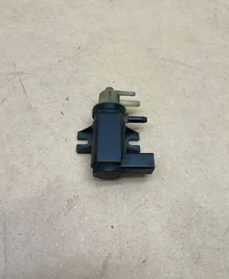 Audi A3 S3 A3 Sportback 8P Turbo solenoid valve 1K0906627A 06T209 70086800