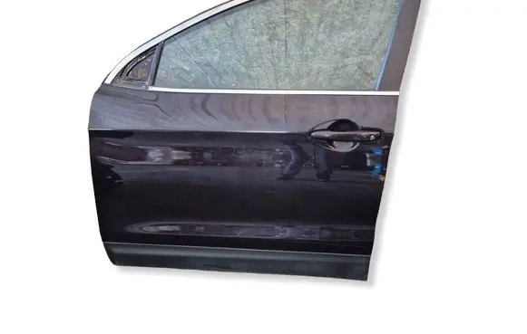 Nissan Qashqai Front door 
