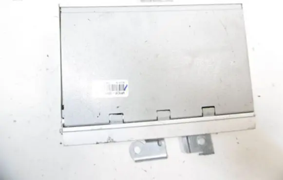 Chrysler Sebring (JS) Sound amplifier