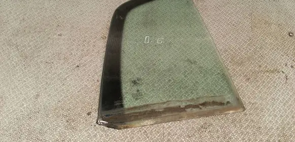 Volkswagen Golf Plus Rear vent window glass 