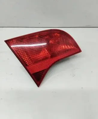 Tailgate rear/tail lights