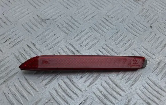 Toyota Verso Rear tail light reflector 819200F010 3202000666