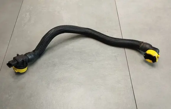 Breather/breather pipe/hose