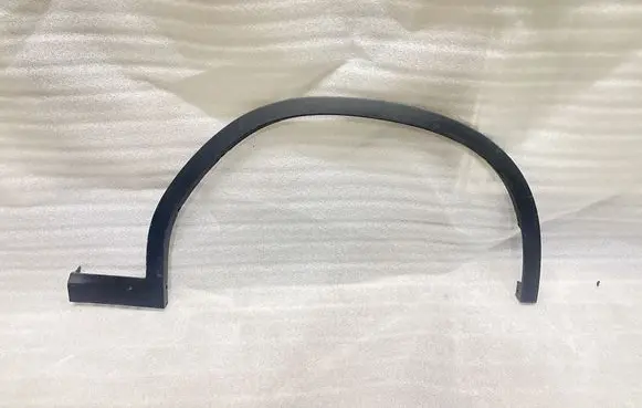 BMW X3 G01 Front arch trim 13960514