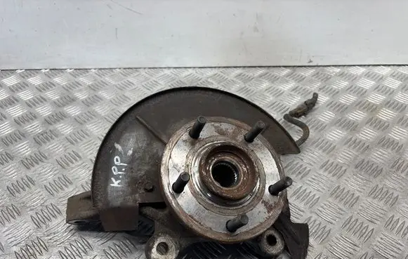 Chrysler Grand Voyager V Front wheel hub 04743579AB