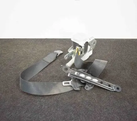 Toyota C-HR I Middle seatbelt (rear) N088601