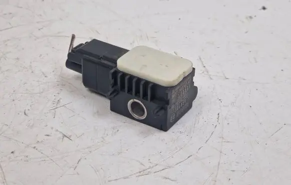 Land Rover Freelander 2 - LR2 Airbag deployment crash/impact sensor 3M5T14B342AB 100514 506854