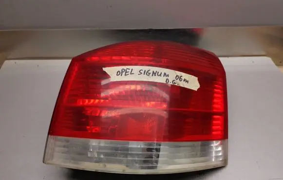 Opel Signum Rear/tail lights 13159862