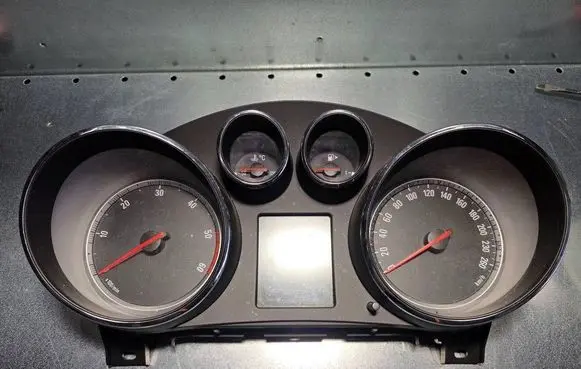 Opel Insignia A Speedometer (instrument cluster) 22783072 365903926H