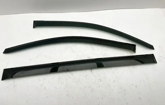 Chrysler Grand Voyager V Front door wind deflector