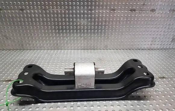 Mercedes-Benz C W205 Gearbox mounting bracket S26370357 A2052420901