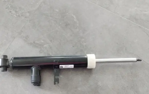 BMW 3 G20 G21 Rear shock absorber with coil spring 6894437