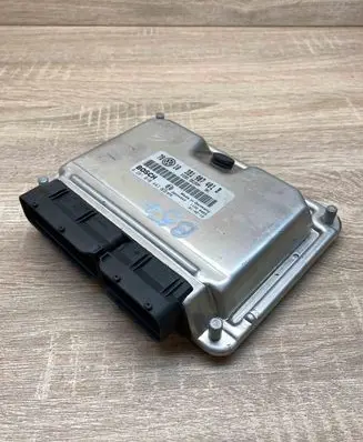 Volkswagen PASSAT B5.5 Engine control unit/module ECU 3B1907401B 0281010447 781Q