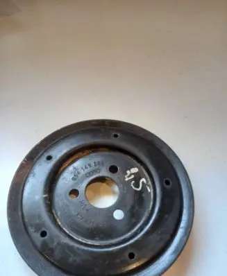 Audi A6 S6 C4 4A Power steering pump pulley 054145255
