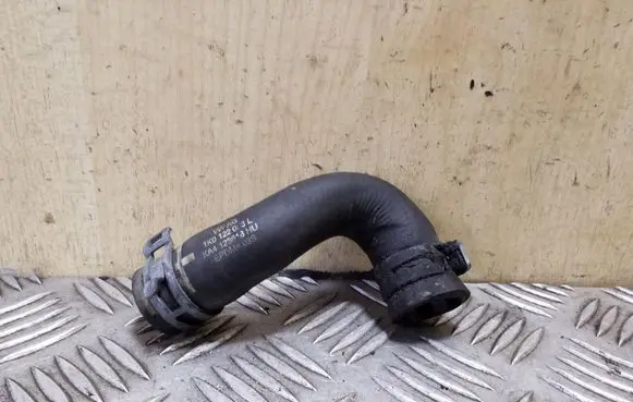 Volkswagen PASSAT B7 Engine coolant pipe/hose 1K0122058L