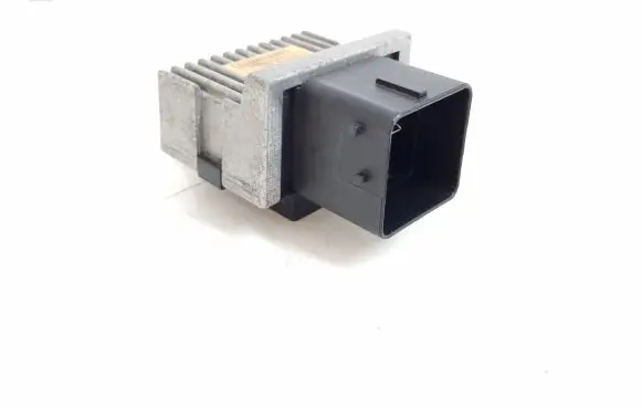Glow plug pre-heat relay