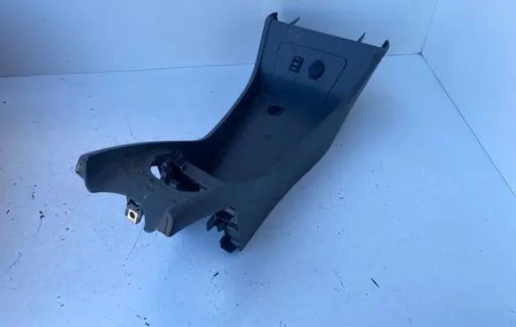 Toyota Prius (XW30) Center console 5882347020