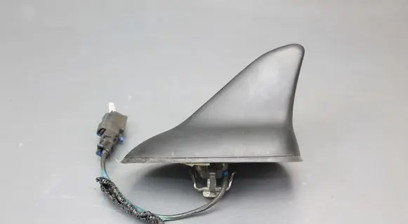 Opel Astra J Aerial GPS antenna 13383704