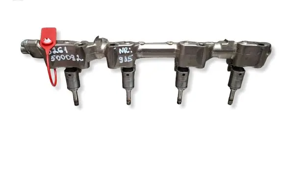 Renault Clio IV Fuel injector S26312935 0261500092