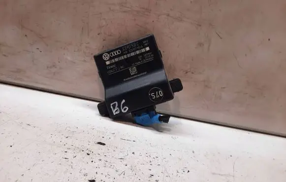 Volkswagen PASSAT B6 Gateway control module 3C0907951A 3C0907530C