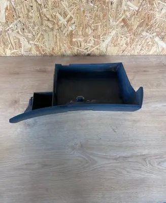 BMW 5 E28 Glove box 1874214