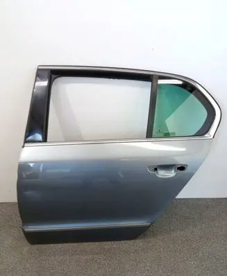 Skoda Superb B6 (3T) Front door
