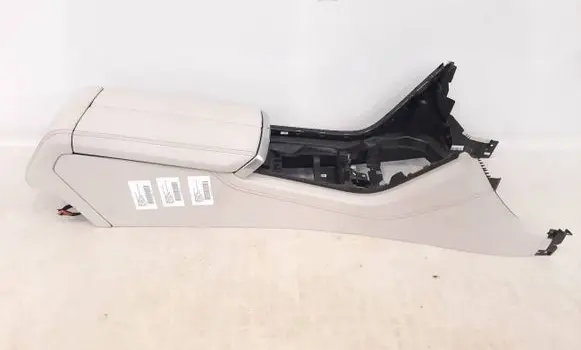 BMW M8 F91 F92 G14 G15 Center console 