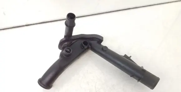Nissan Qashqai Engine coolant pipe/hose 8200552604