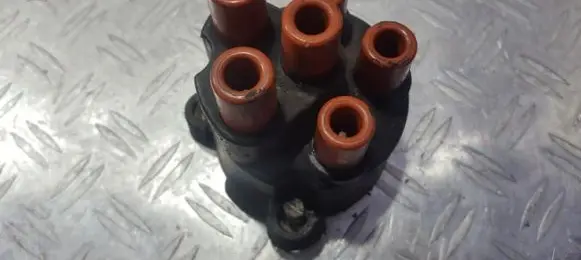 Volvo 850 Spark distributor cap 1235522408
