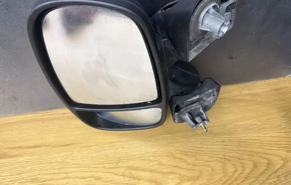 Opel Vivaro Manual wing mirror E2010022
