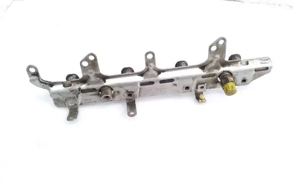 Audi A3 S3 8P Fuel main line pipe 06J133317G