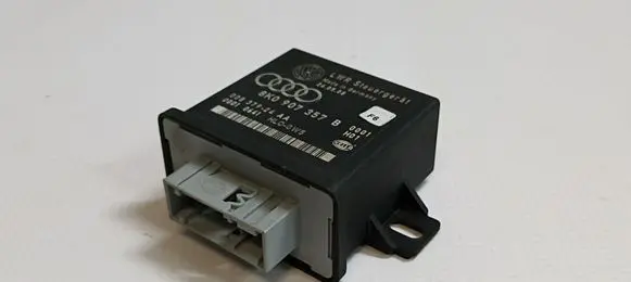 Audi A4 S4 B8 8K Light module LCM 8K0907357B