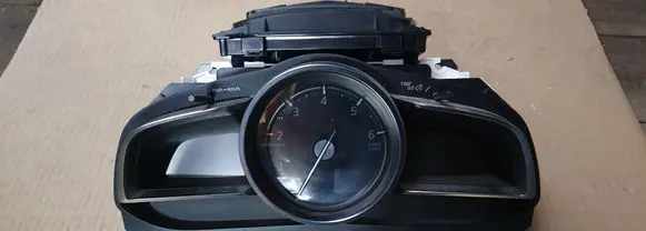 Mazda 3 II Speedometer (instrument cluster) D23C55430K9001