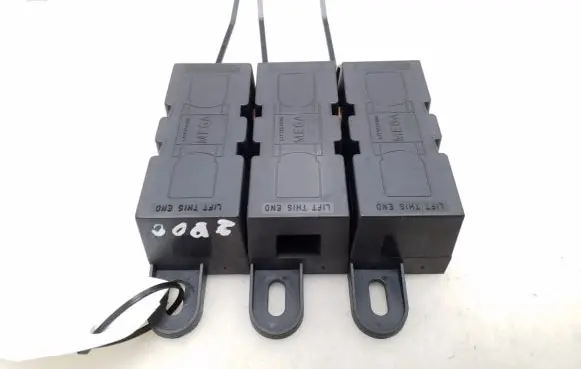 Jaguar XF X250 Fuse module 8X2T14A005AAD