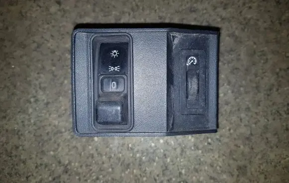 BMW 5 E34 Light switch 8110497 61311384005