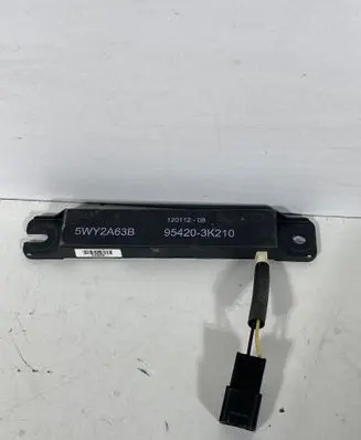 Hyundai ix35 Aerial antenna amplifier 5WY2A63B