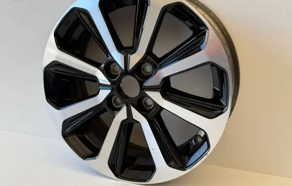 Mitsubishi Space Star R15 alloy rim MAC04