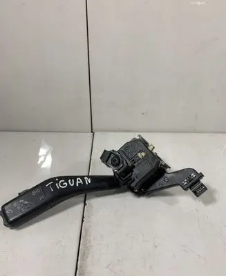 Volkswagen Tiguan Indicator stalk 1K0953513G