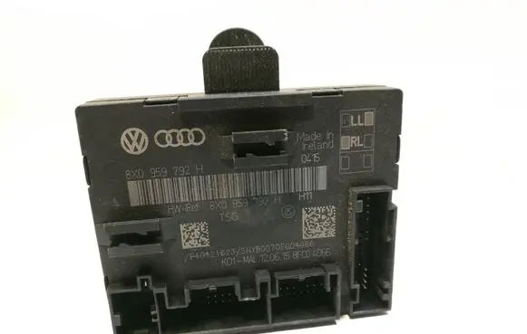 Audi Q3 8U Door control unit/module 8X0959792H 8x0959792h