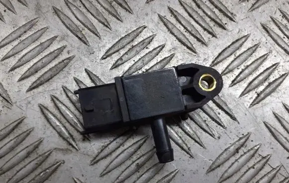 Alfa Romeo 156 Tire pressure sensor 55204352