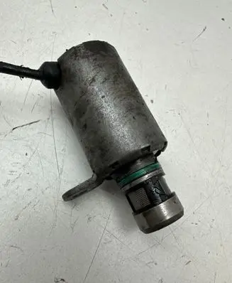 Volvo XC60 Camshaft vanos timing valve 30757801