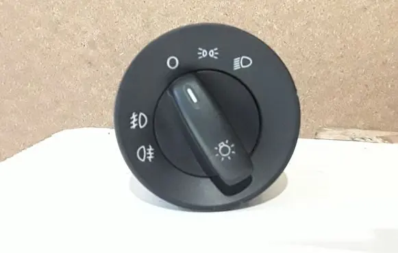 Skoda Octavia Mk2 (1Z) Light switch 1Z0941431K