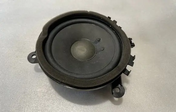 Volvo XC60 Front door speaker 30657445