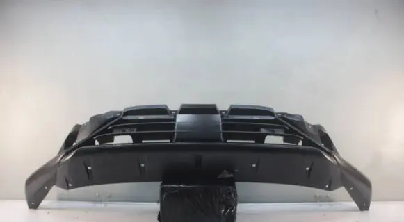 Front bumper lip