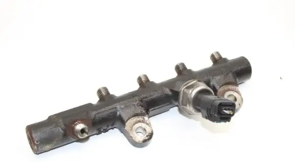 Mercedes-Benz B W246 W242 Fuel main line pipe 175210651R