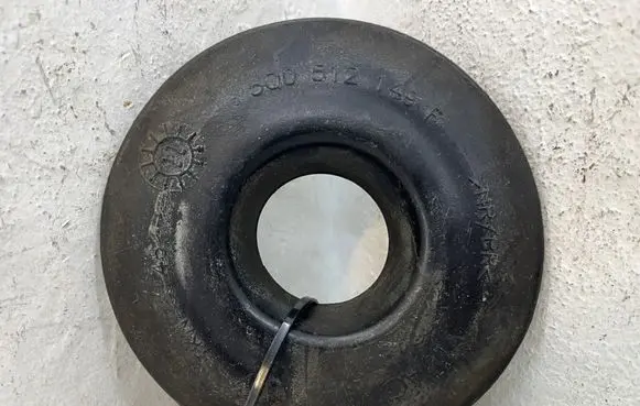Volkswagen Golf VIII Rear coil spring rubber mount 500512149F