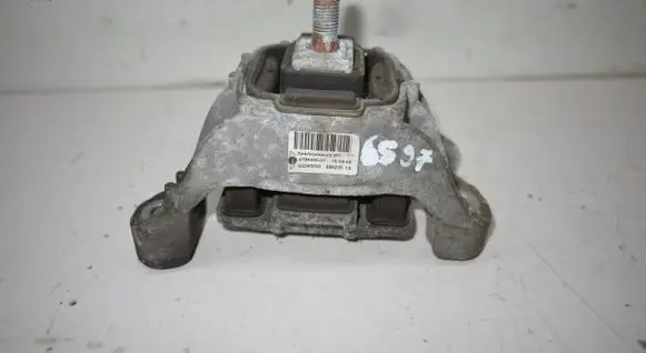 Mini One - Cooper Coupe R56 Engine mount bracket 6784355