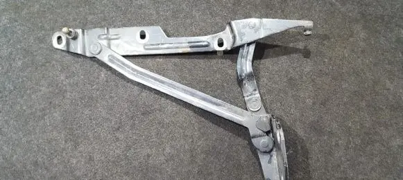 Audi A8 S8 D2 4D Tailgate/trunk/boot hinge