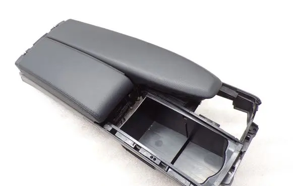 Mercedes-Benz E W212 Armrest A2126800298