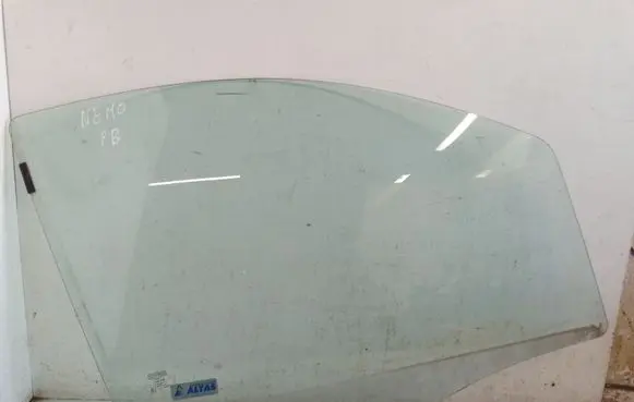 Citroen Nemo Front door window/glass (coupe) 43R004025